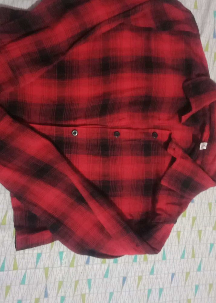 Red Plaid Crop shirt