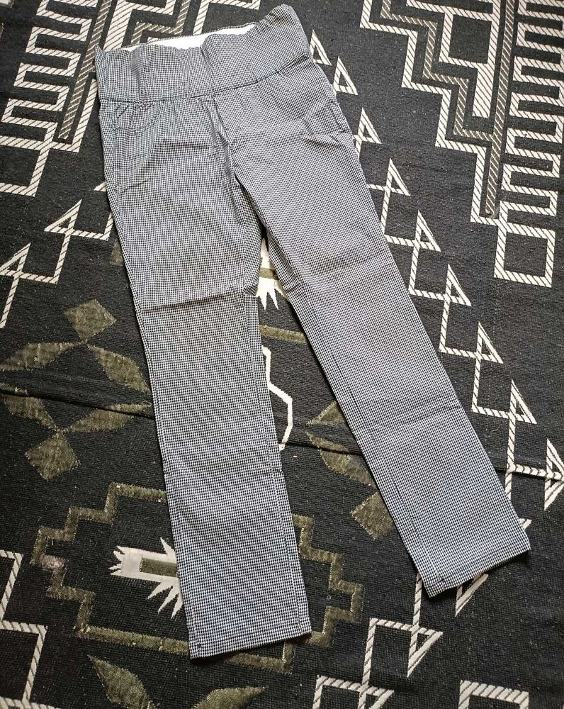 Stretchable Gingham Print Pants