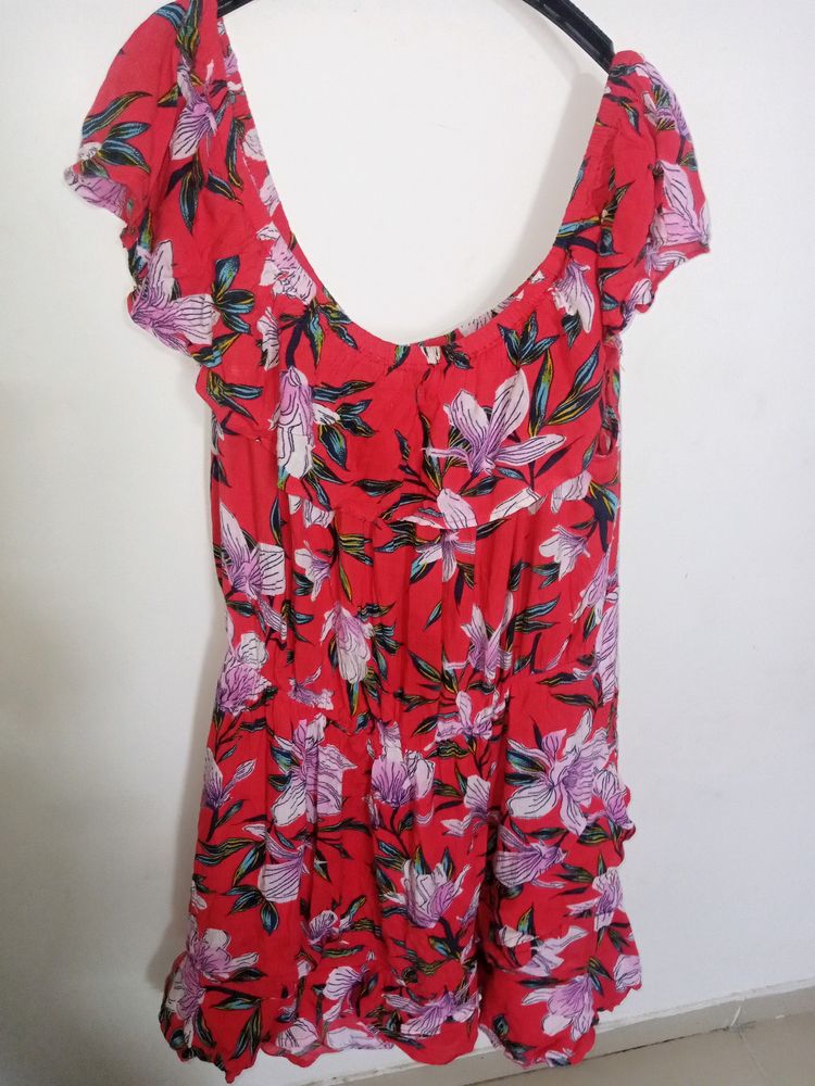 ♥️ Red shoulder off top dress