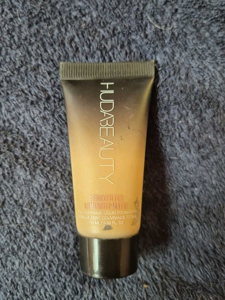 Huda Beauty #FauxFilter Foundation
