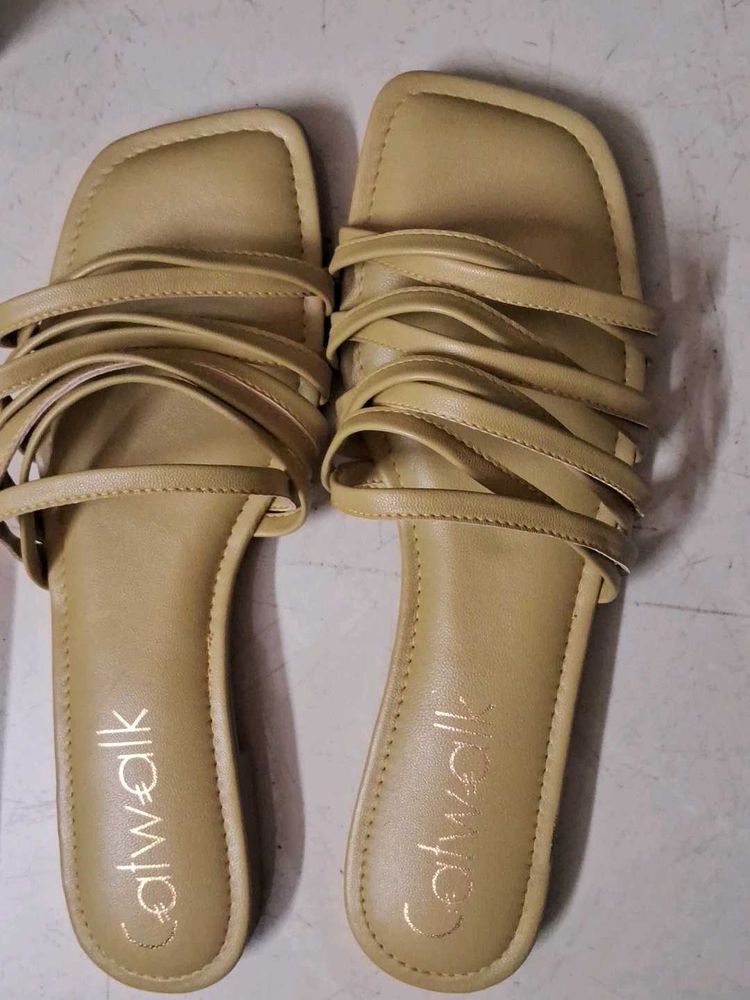 New Green Strappy Flats Catwalk
