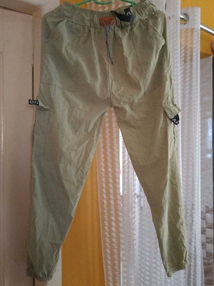 Green Cargo Pants