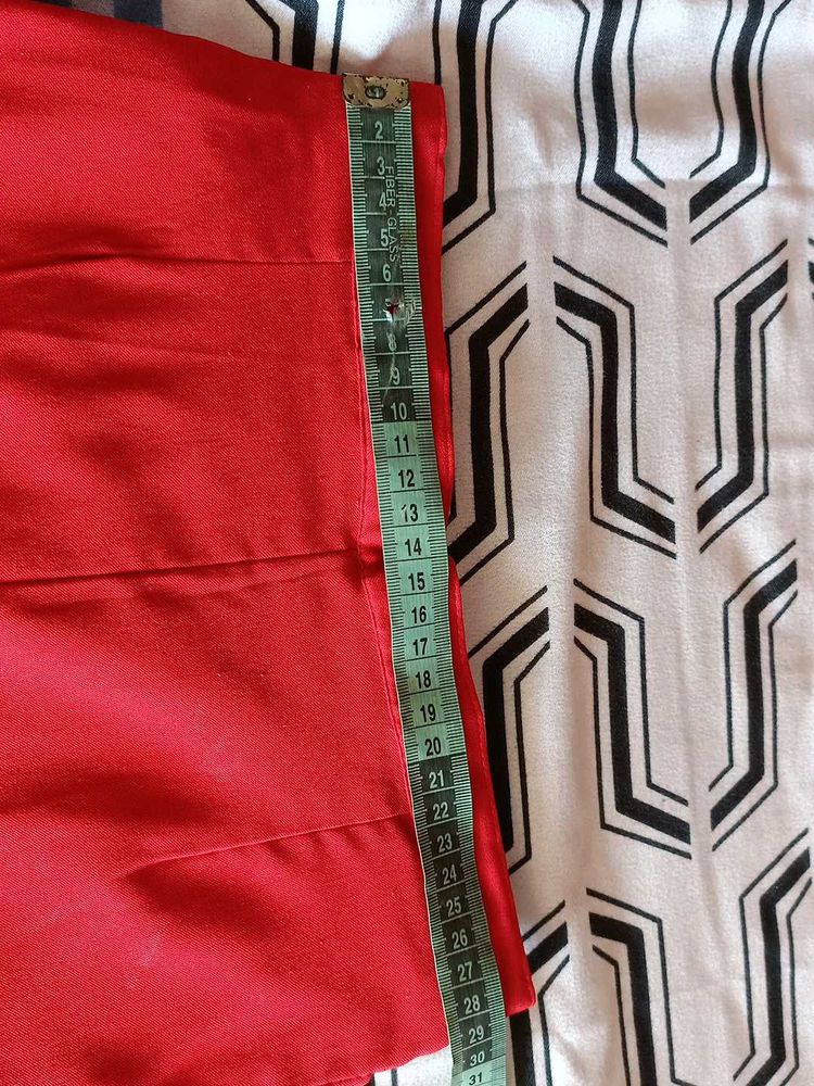Red pant
