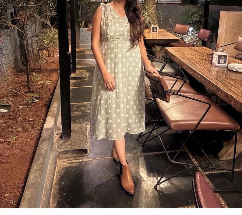 Chic Polka Dot Midi Dress