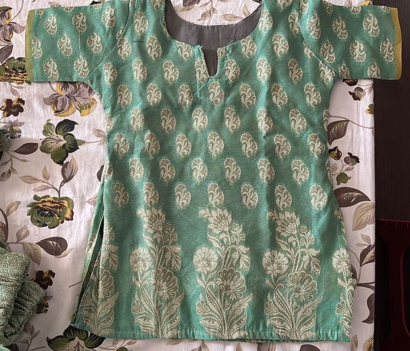 Beautiful Ethnic Wear For Baby