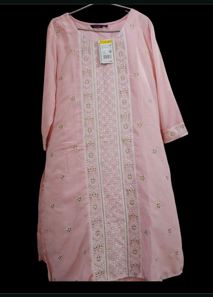 Shrishti Brand New Pink Embroidered Kurti