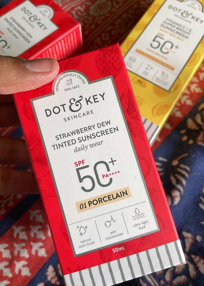 Dot &amp; Key Strawberry Sunscreen