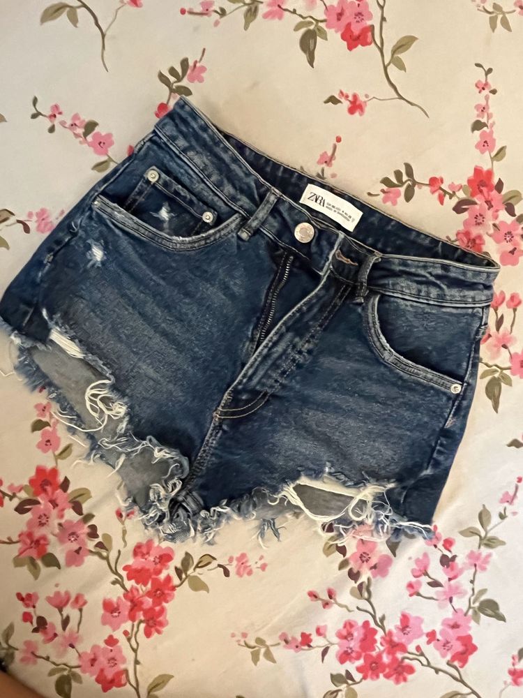 Zara Shorts Mini