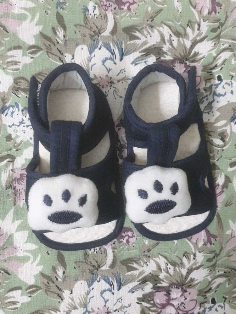 Baby Blue Paw Print Shoes