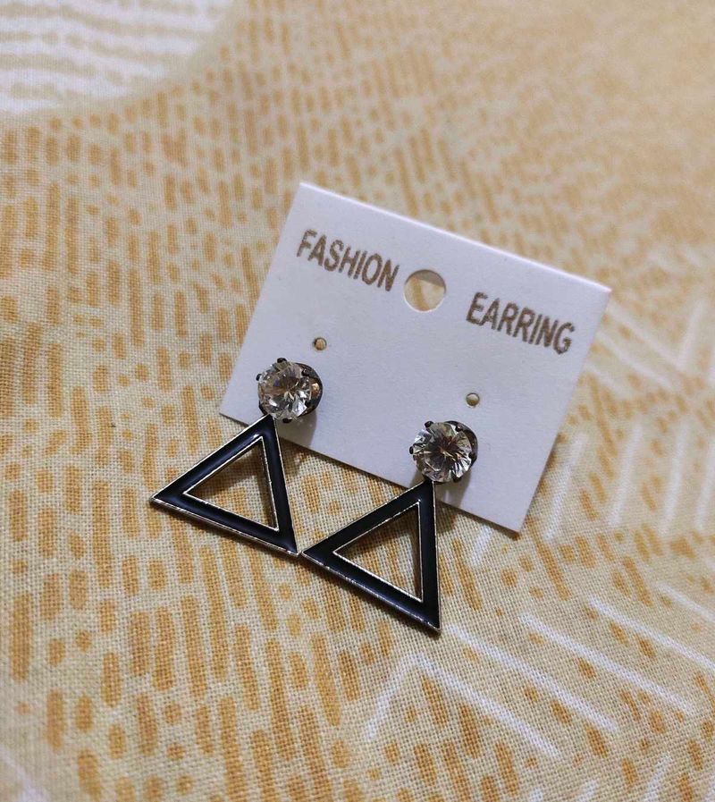 Black Triangle Earings