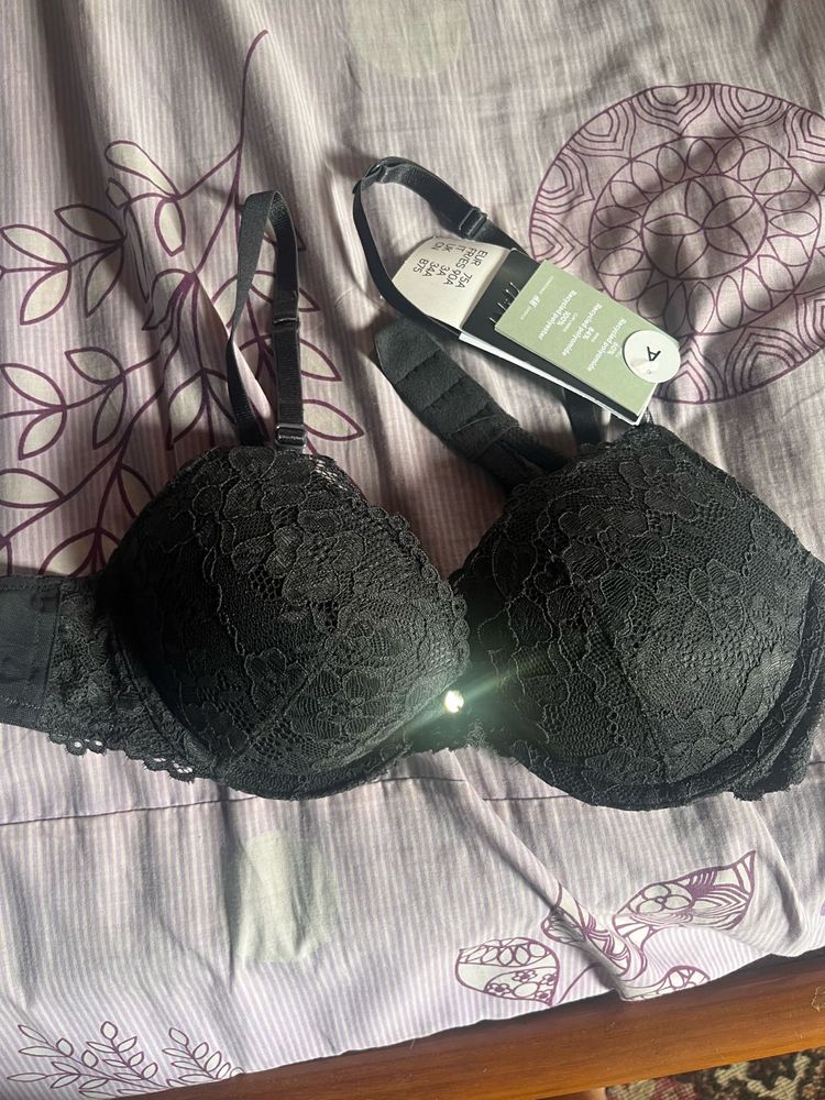 New With Tags H And M Underwired Bra