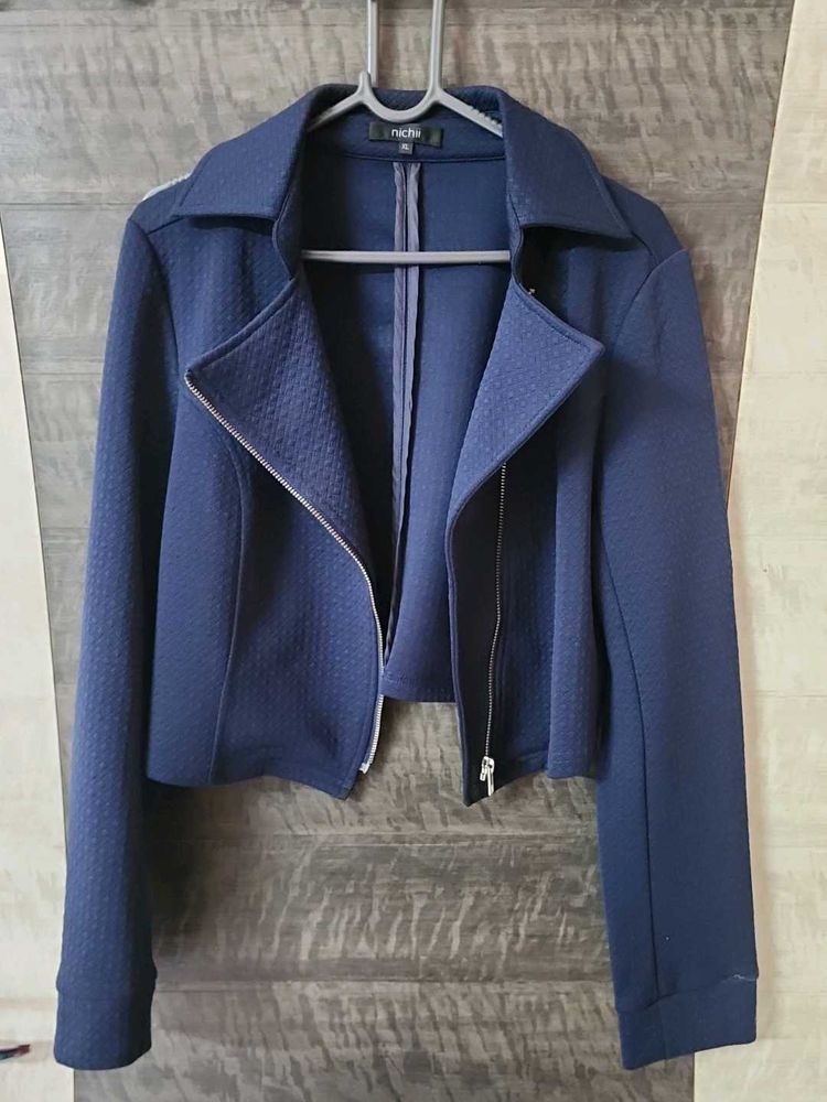 Chic Navy Cropped Jacket