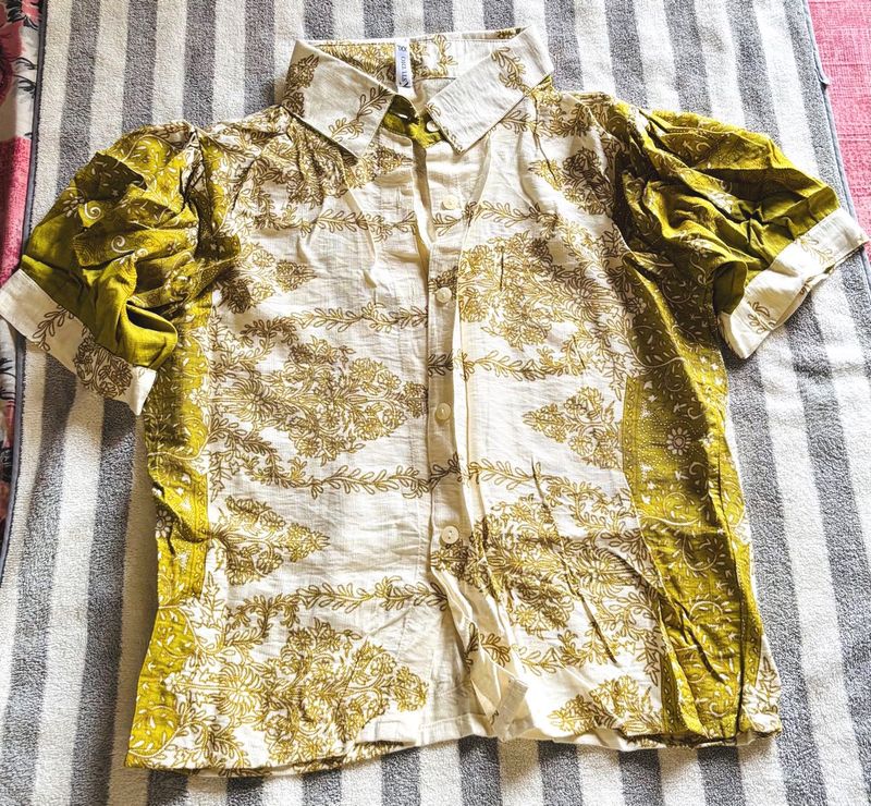 Patterned Short Sleeve Top