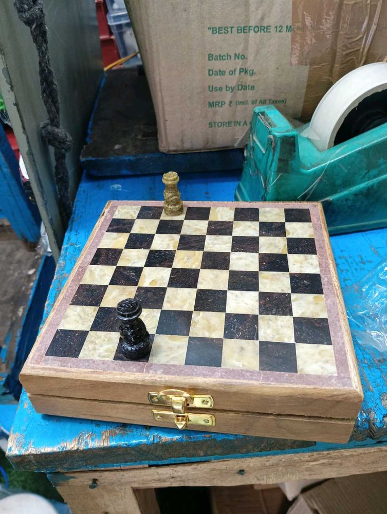 Crocon Marble and Wooden Chess Set – 6 Inch