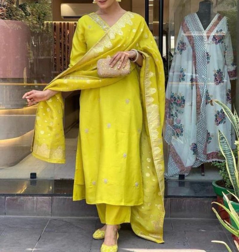 Embroidered  Suit Set With Dupatta And Bottom