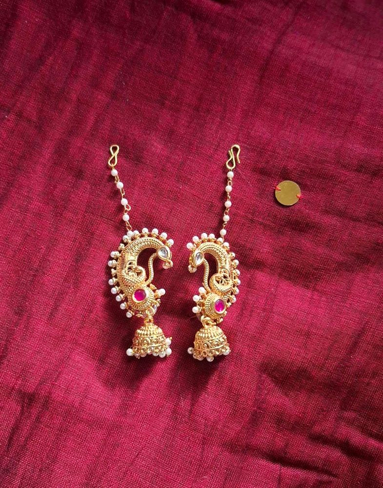 Ear cuffs with jhumkas