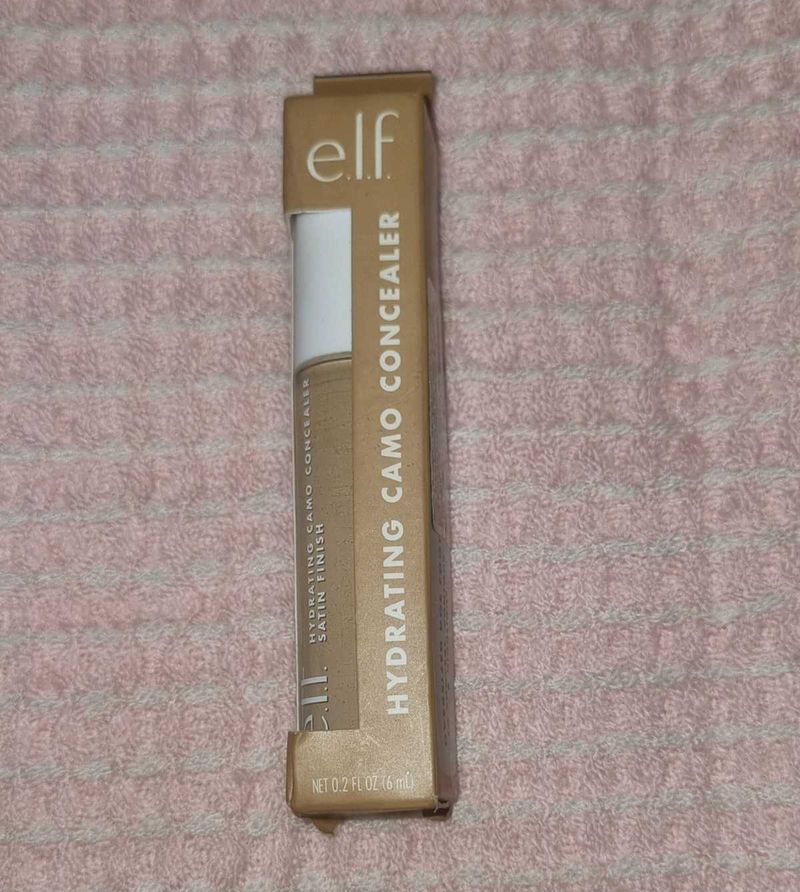 Elf Camo Concealer... Light Beige