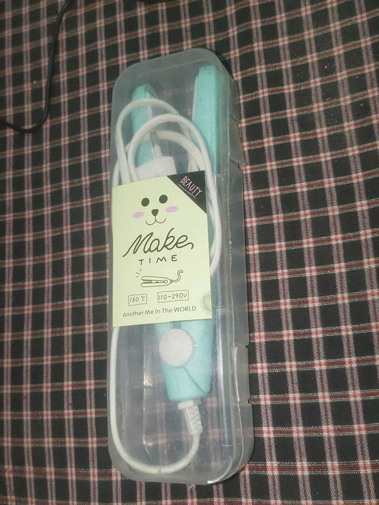 Brand New hair straightener