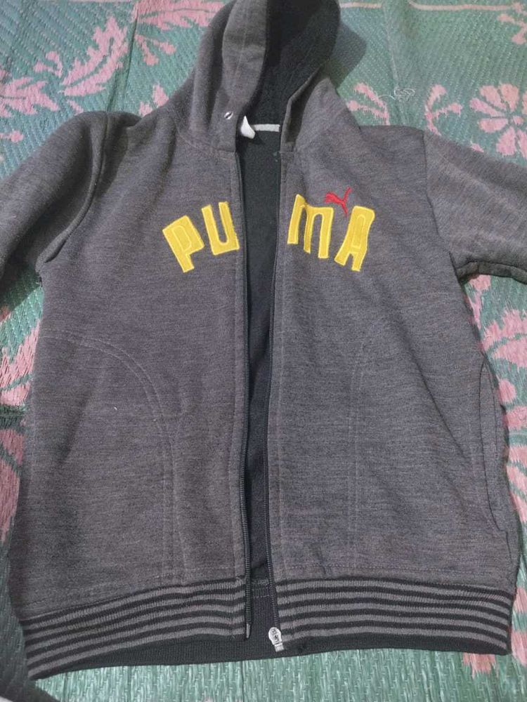 300 Rs Puma Jacket