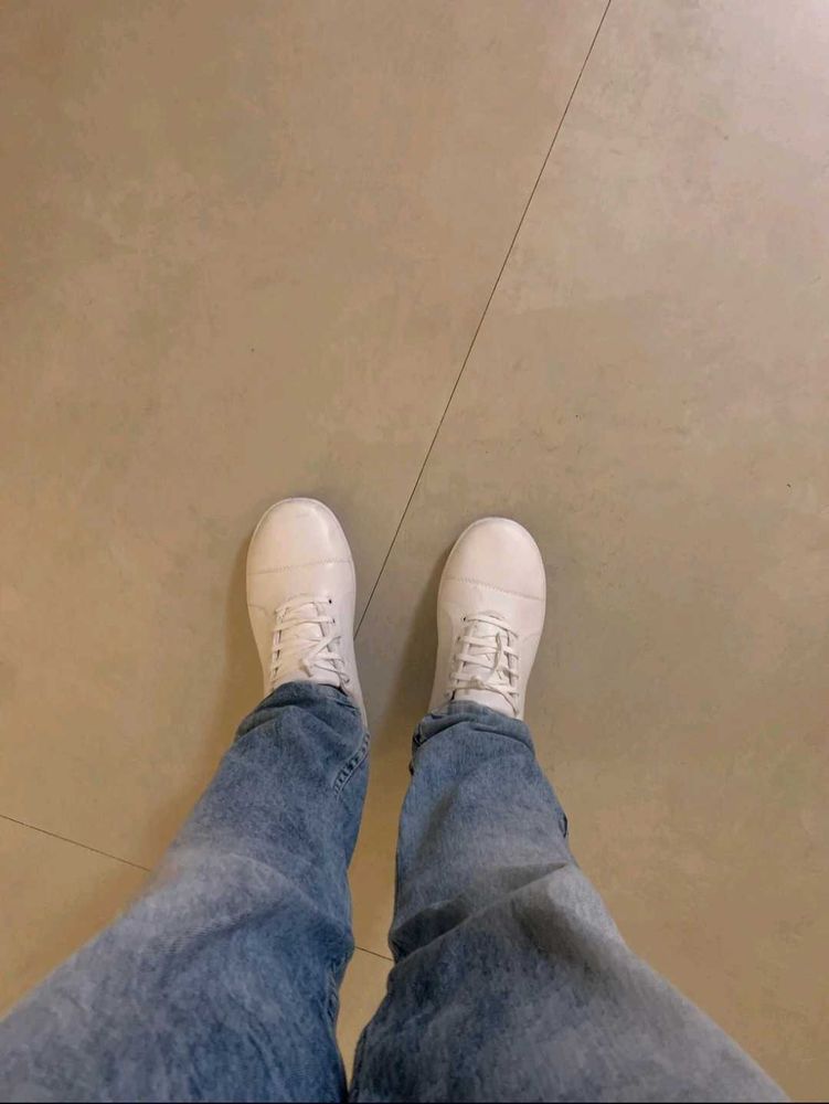 Krassa White Sneakers