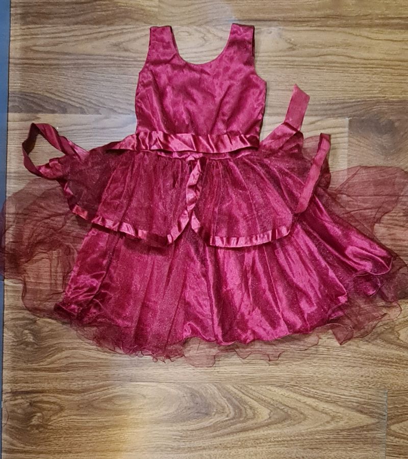 Girls Party Dress With Buckram