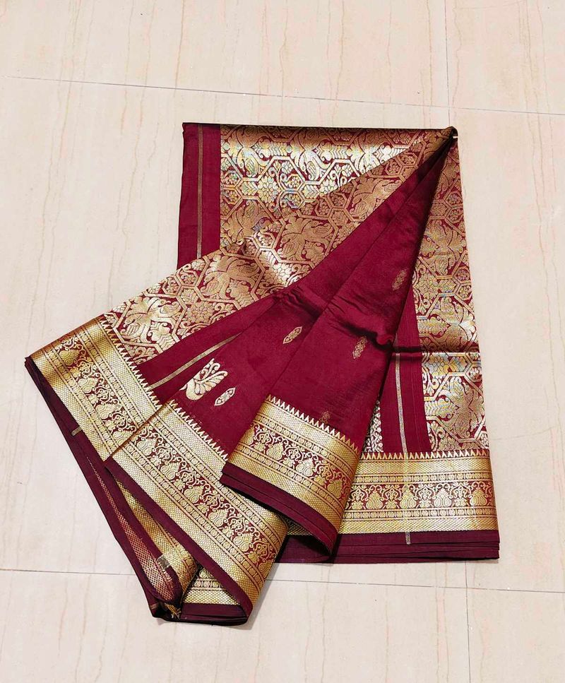 Elegant Maroon &amp; Gold Saree