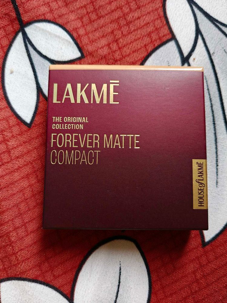 Lakme Forever Matte Compact