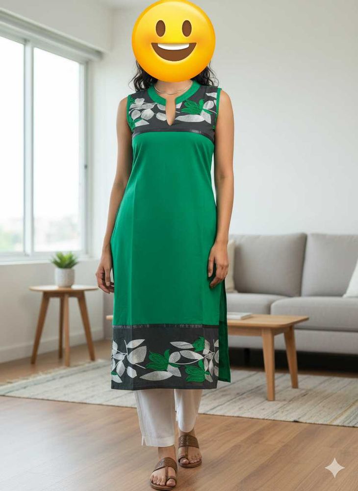 Sleeveless Green Floral Kurta