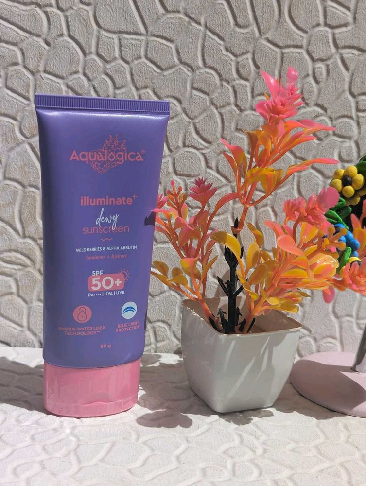 Aqualogica Illuminate Dewy Sunscreen SPF 50+