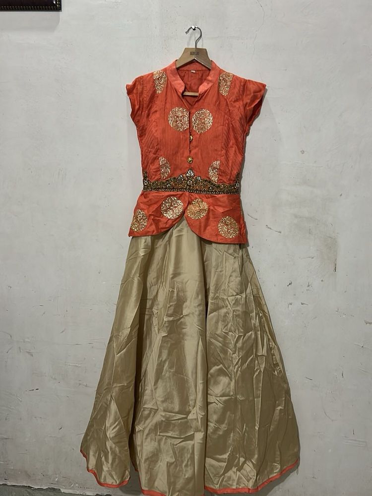 Elegant ethnic gown Set