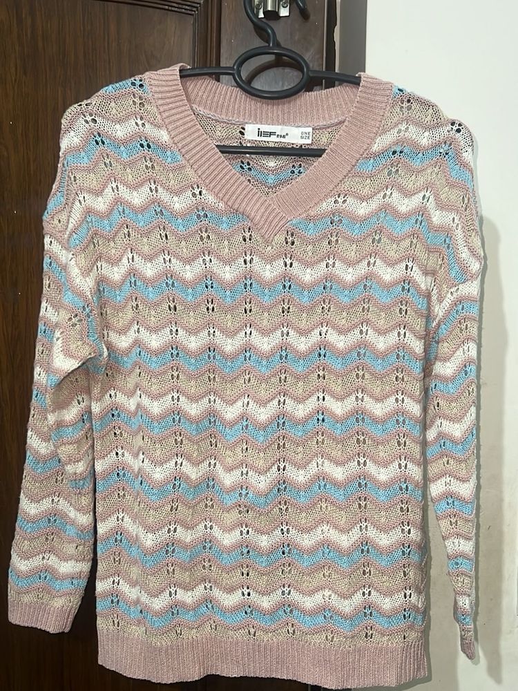 Patterned V-Neck Knit Sweater