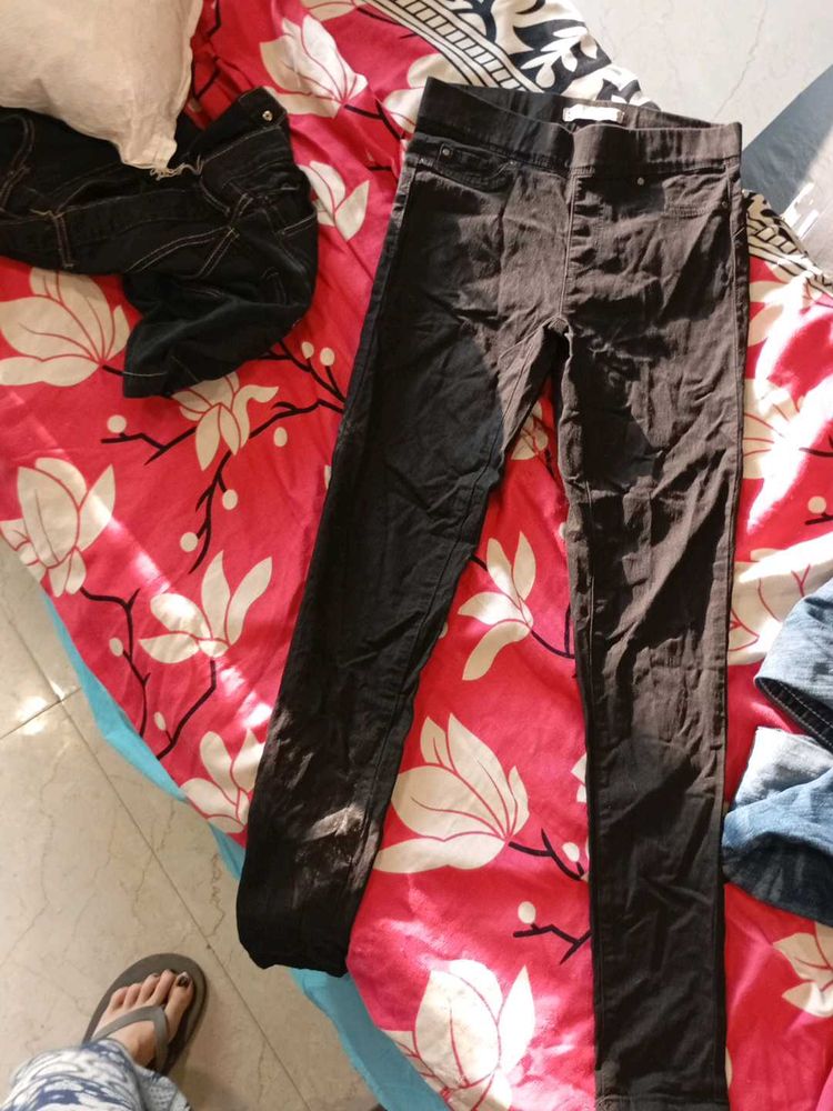 black Jeans