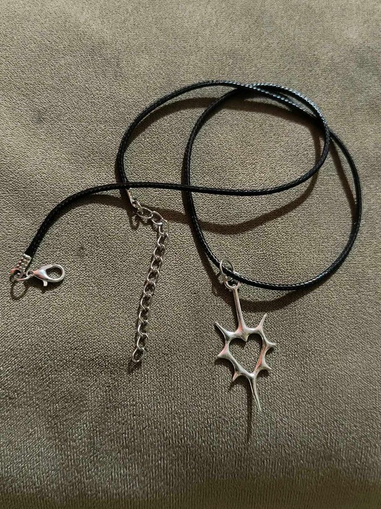 Spike Heart Chord Necklace