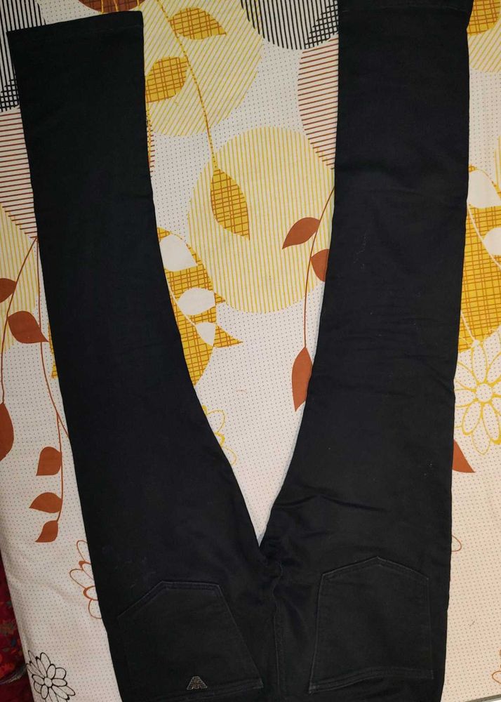 Black Skinny Jeans