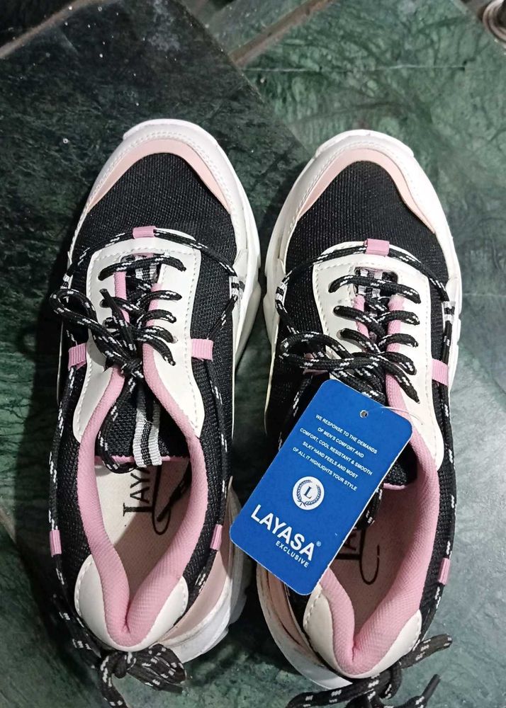 COMBO SHOES AND SANDAL