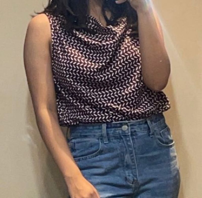 Chic Patterned Sleeveless Top