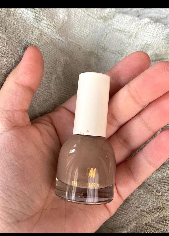 H&amp;M Nude Nailpaint