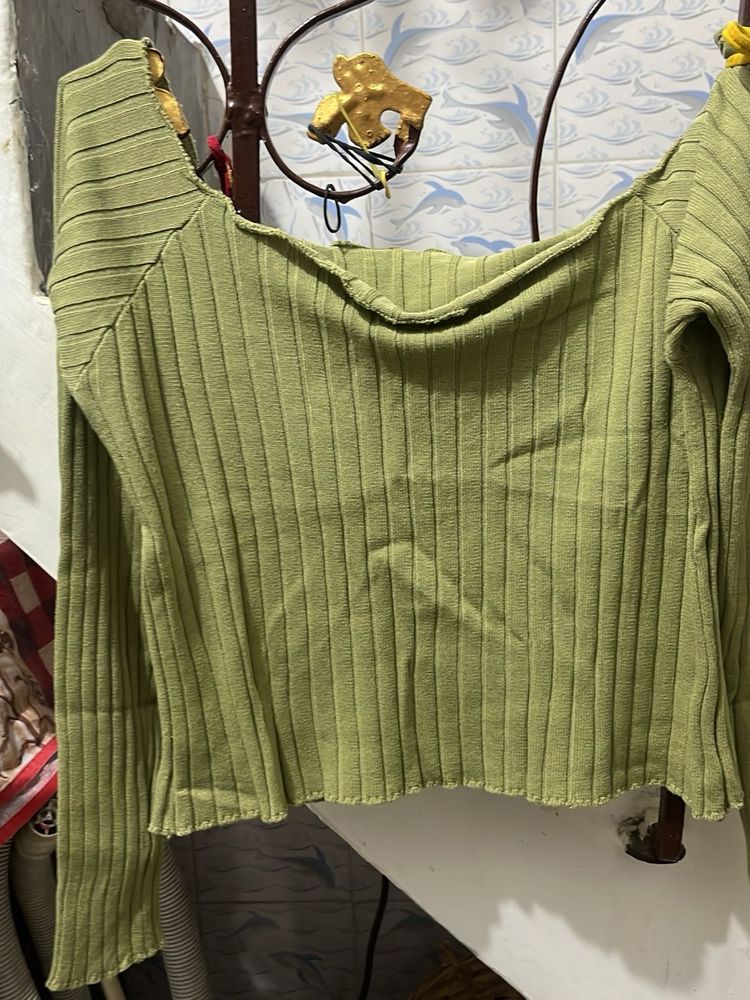 Off Shoulder Top From Urbanic