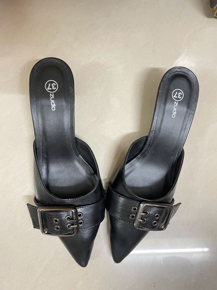 ZUDIO KITTEN HEELS