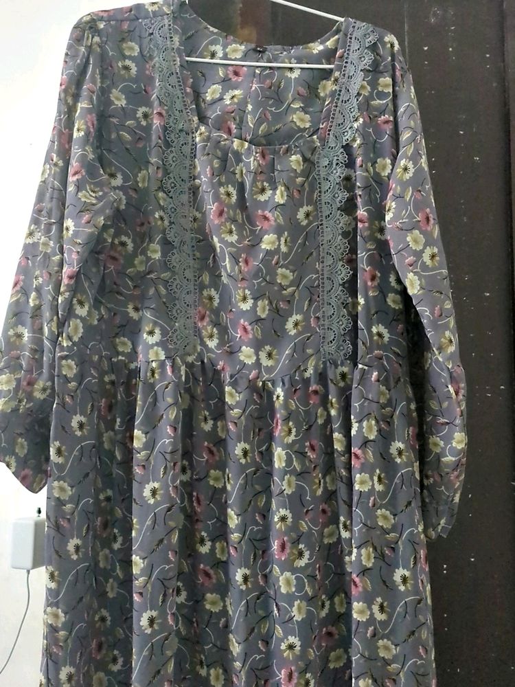 It&#39;s A Floral Gown With Xl