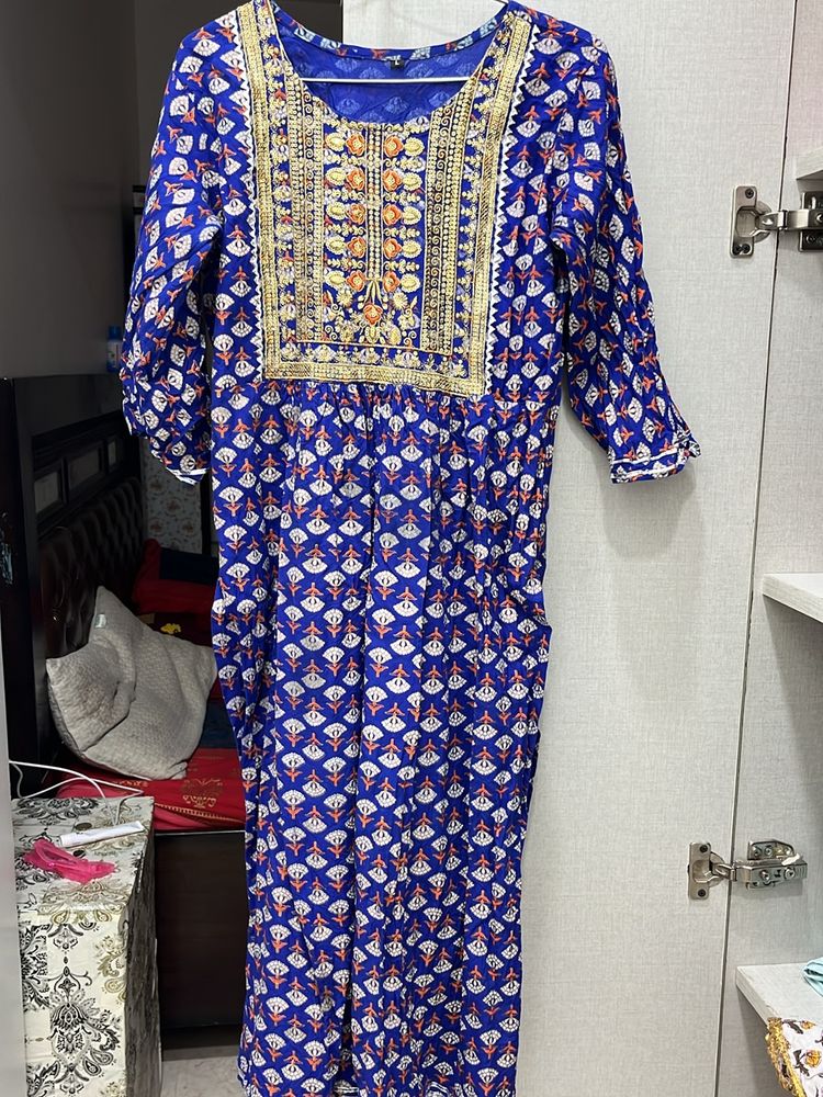 Nayra Cut Large Pure Cotton Suit Set