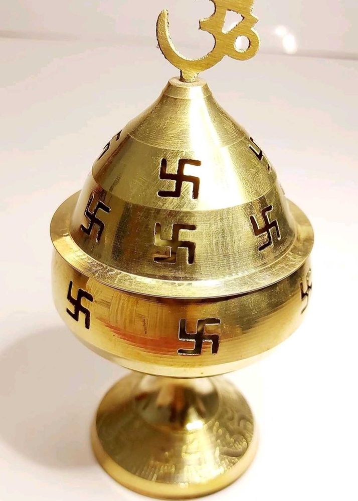 🪔 Golden Om &amp; Swastik Symbol Decorative Brass Diy