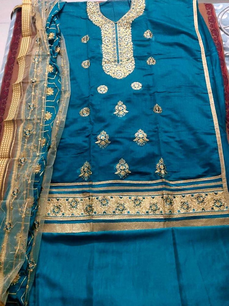 Elegant dress material