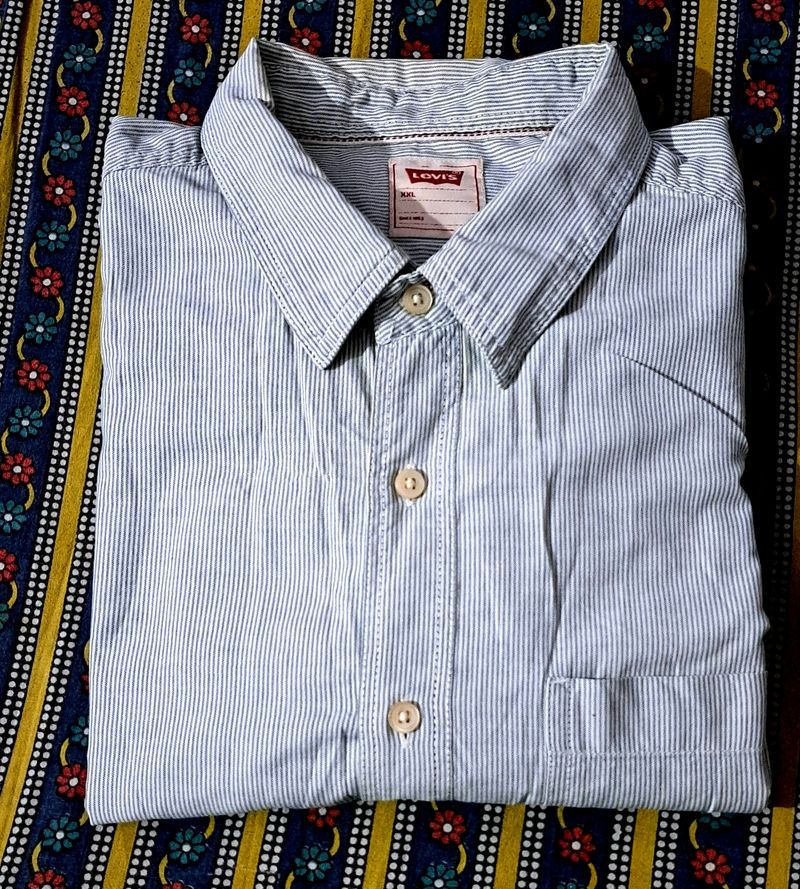 Levi&#39;s Striped Button-Down Shirt