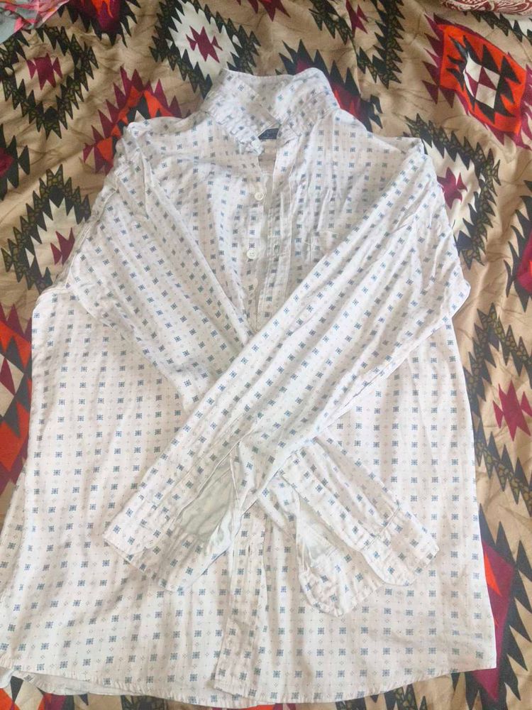 Patterned White Button-Down Shirt