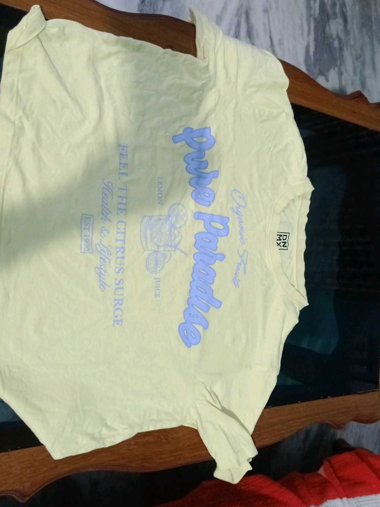 Yellow &#39;Pure Paradise&#39; Graphic Tee