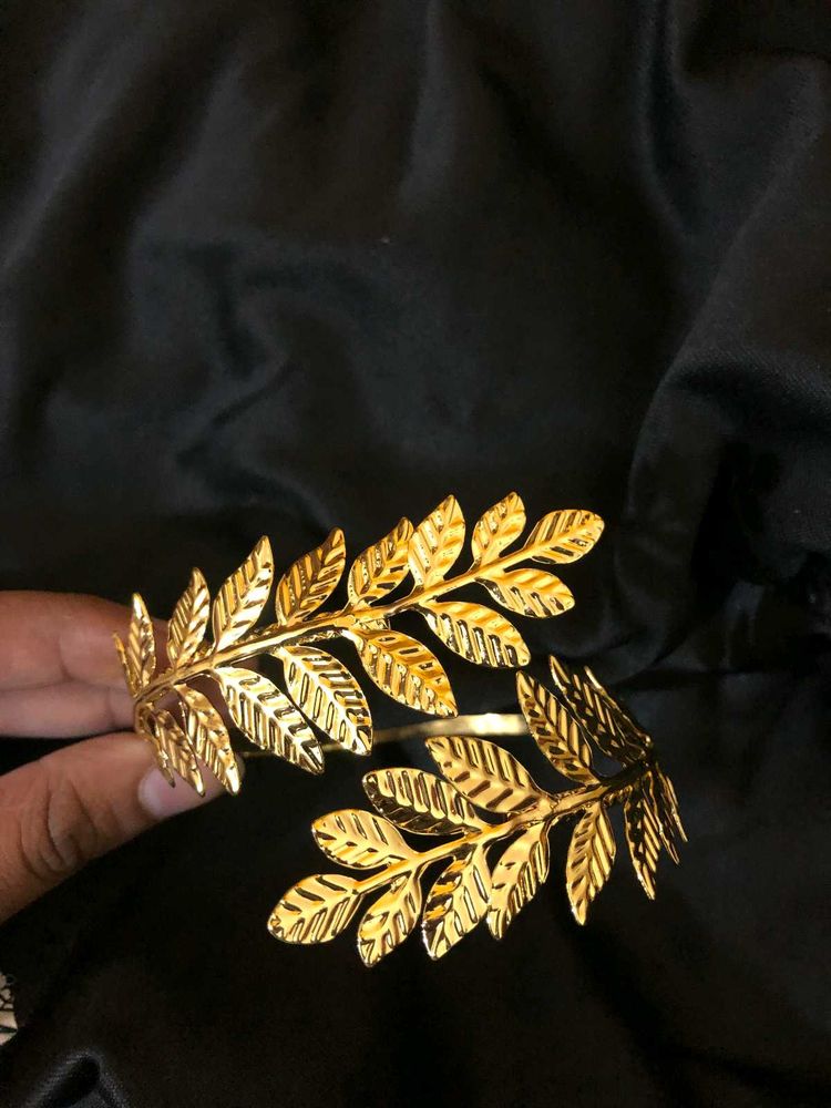 Savana Golden Leaf Arm cuff