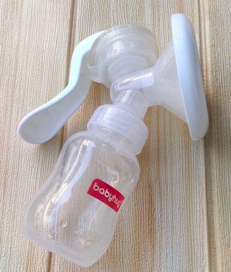 Babyhug Manual Breast PumpA mommy must-have!