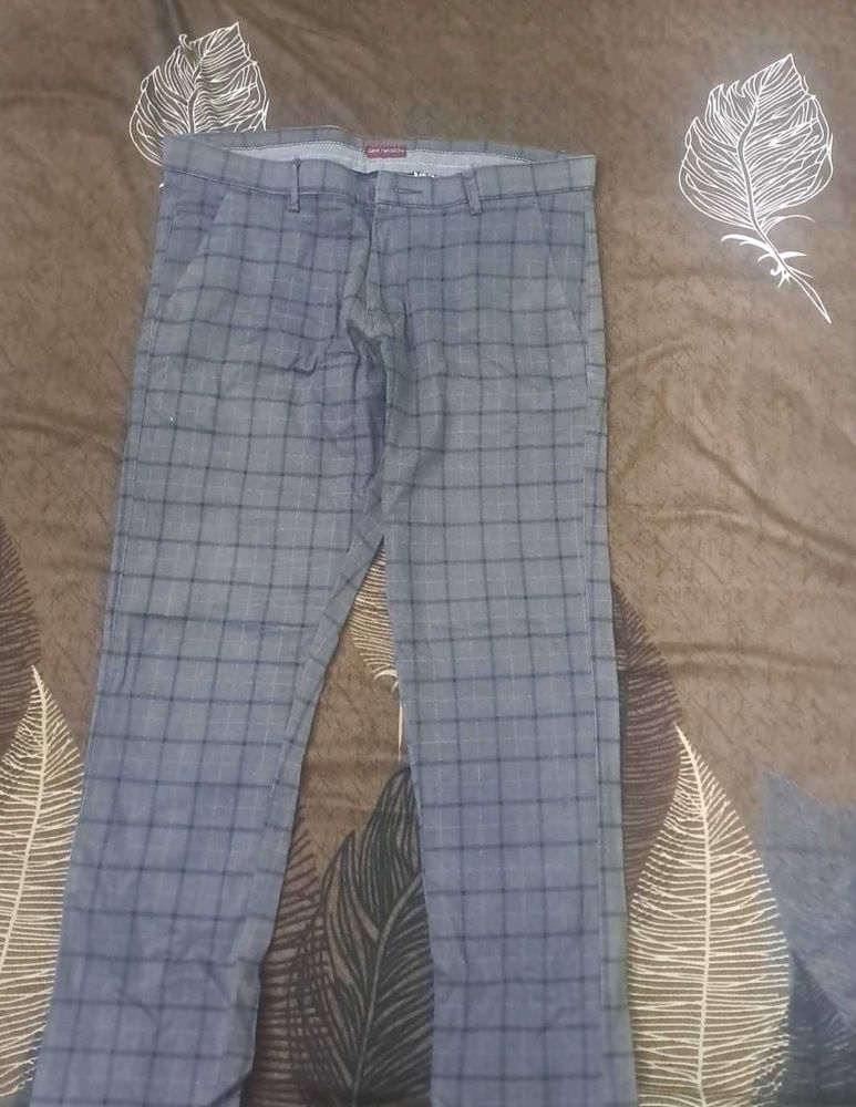 Checked Pattern Pants