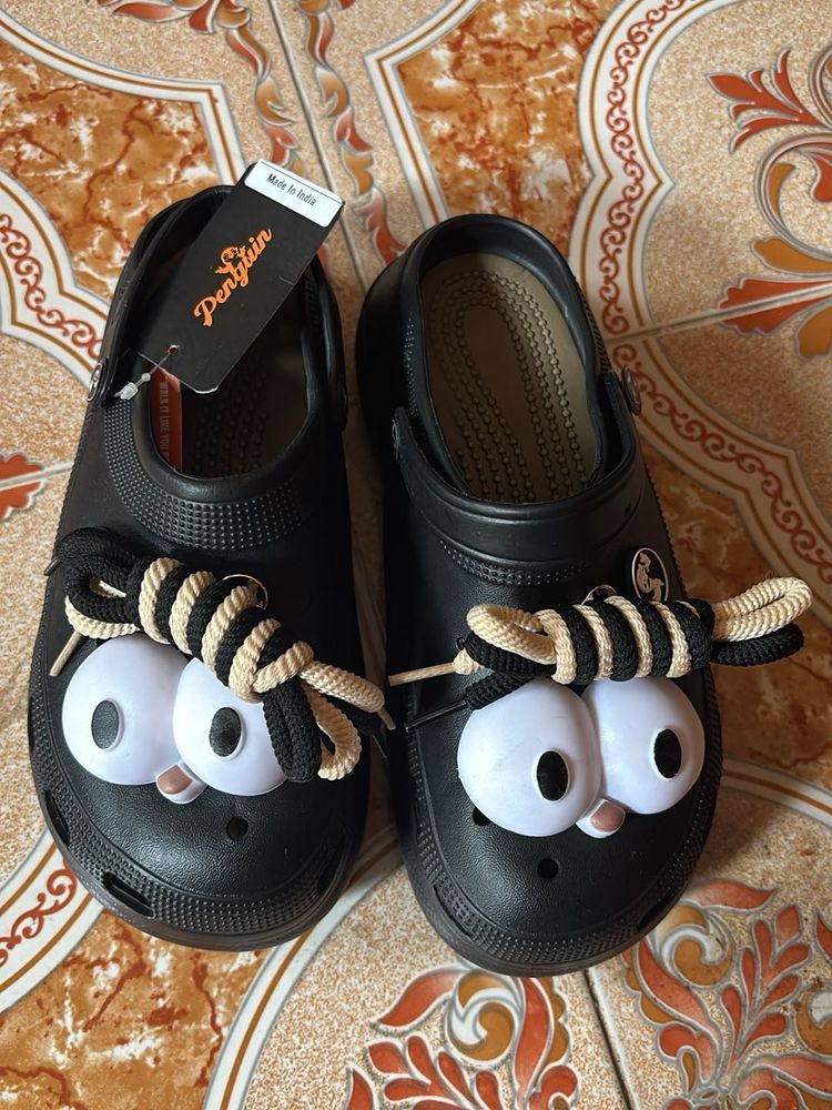 Trendy - Penguin Googly Eye Clogs